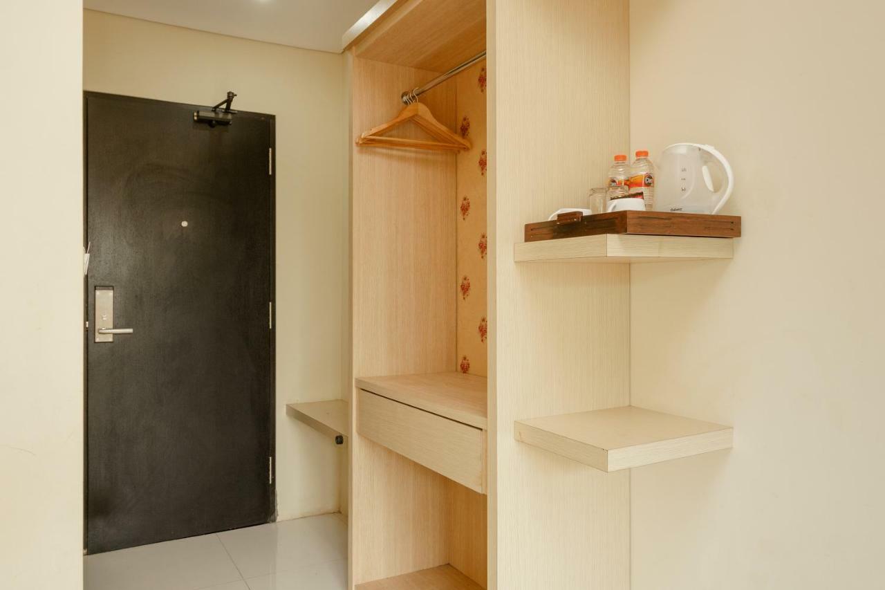 Reddoorz Plus Near Sangkareang Park Mataram Extérieur photo